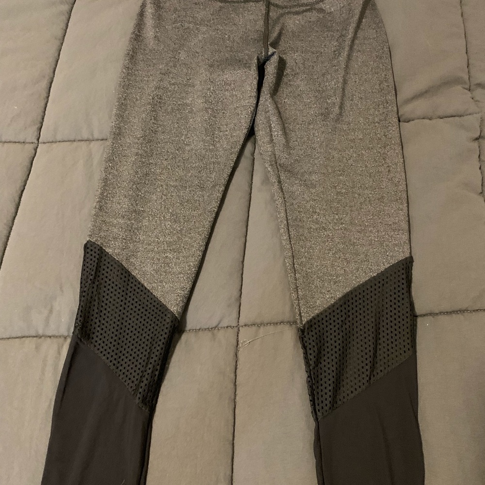 Leggings with detailing